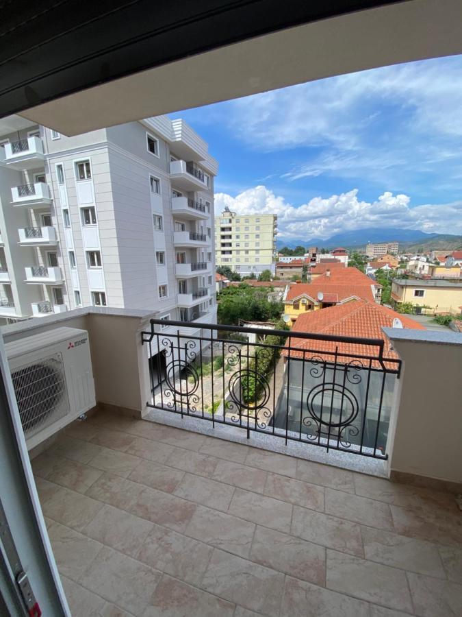 Apartment 2+1 Center Of Shkodra Kültér fotó