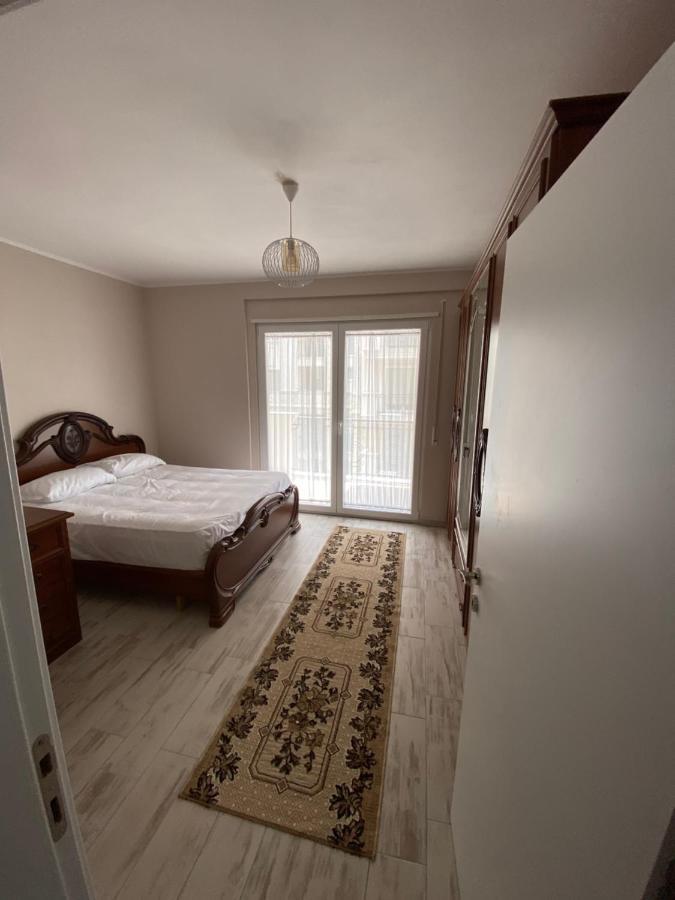 Apartment 2+1 Center Of Shkodra Kültér fotó