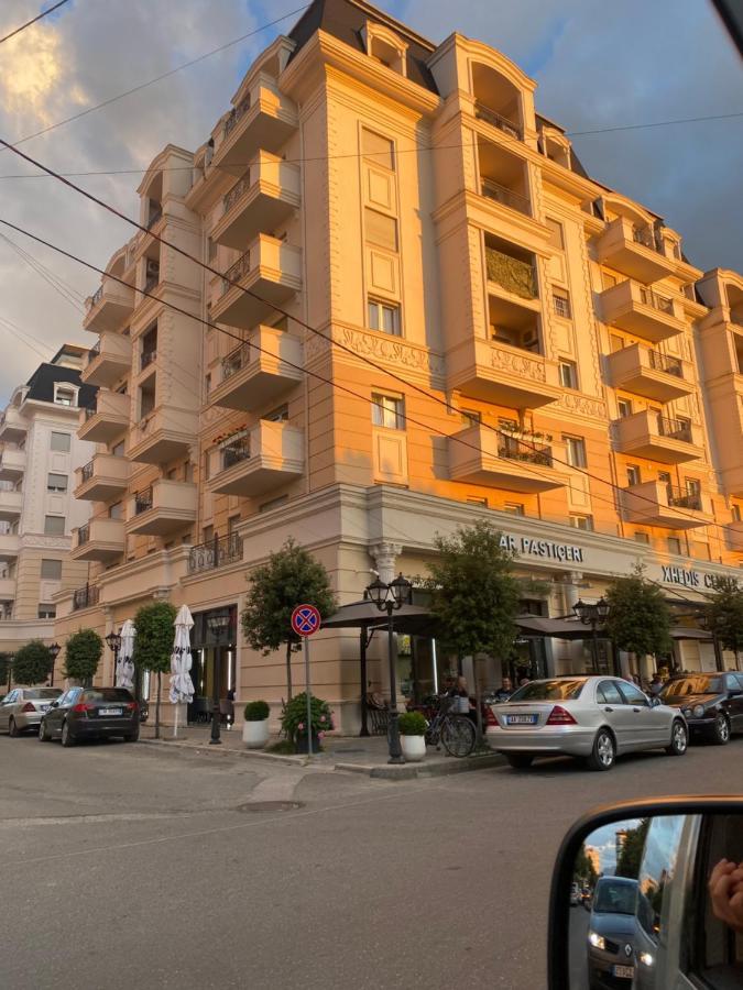 Apartment 2+1 Center Of Shkodra Kültér fotó