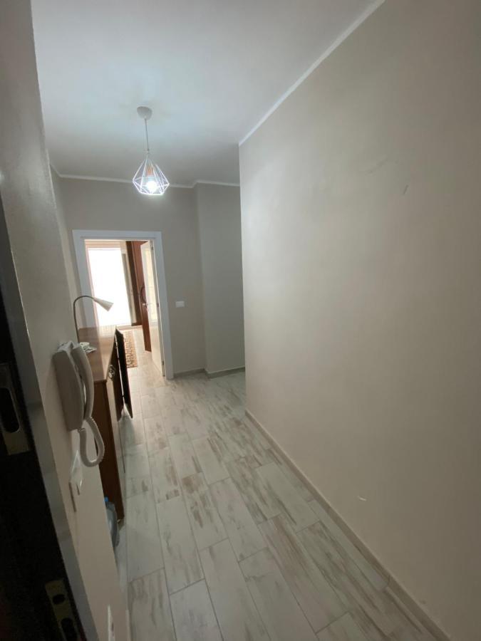 Apartment 2+1 Center Of Shkodra Kültér fotó
